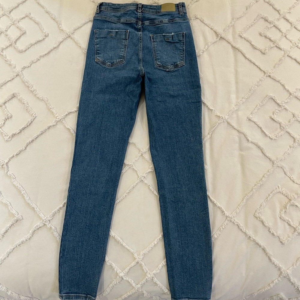 Jeans - Picture 3 of 4